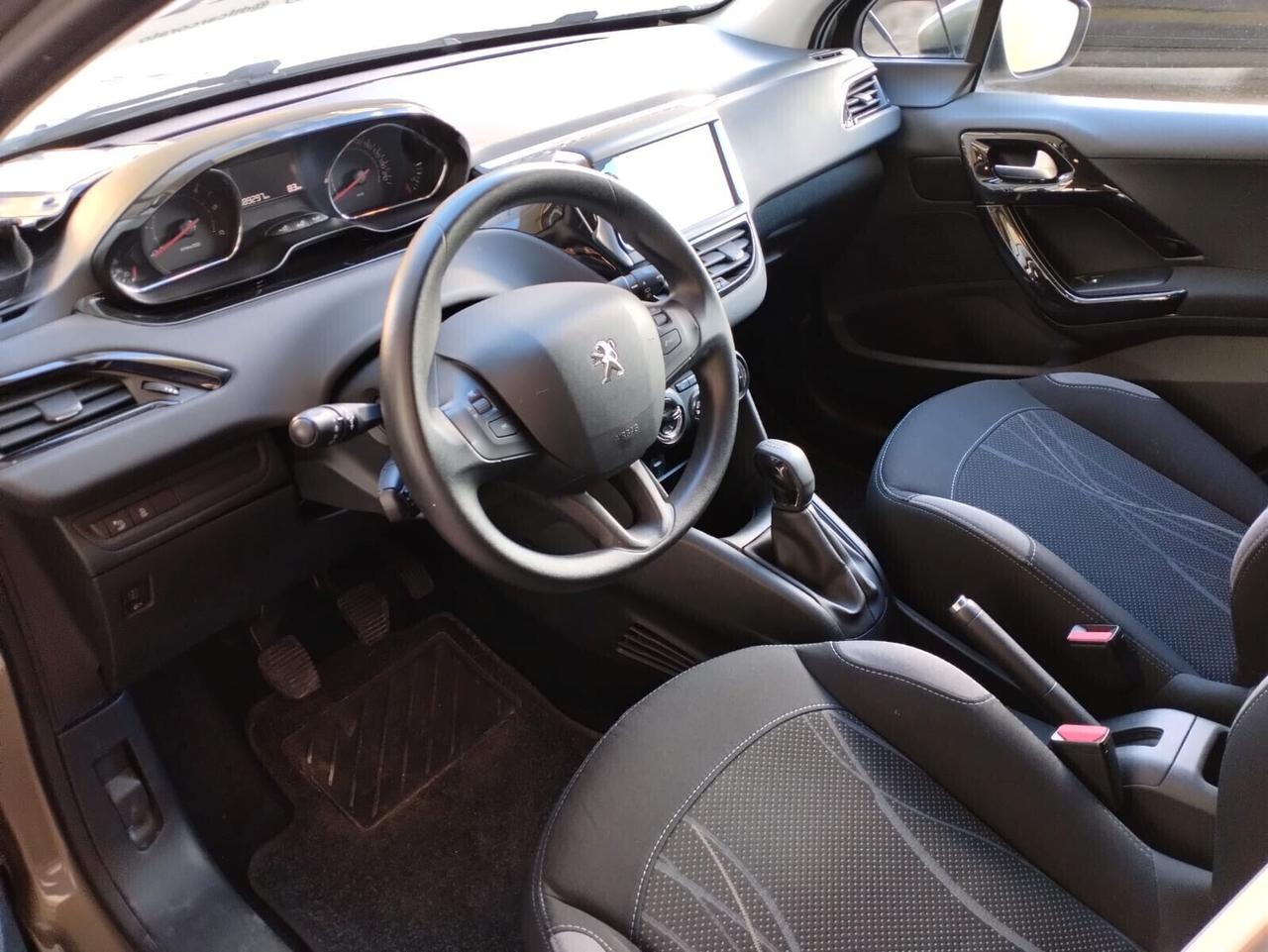 Peugeot 208 1.4 HDi 68 CV 5 porte Active