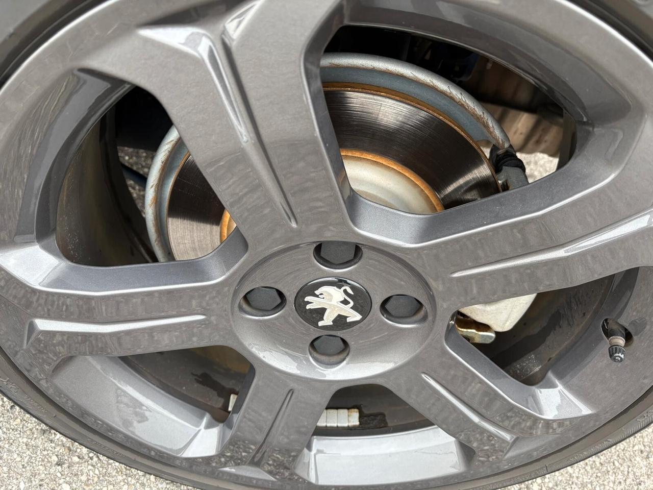 Peugeot 308 GTi 1.6 THP 200 CV 5p.