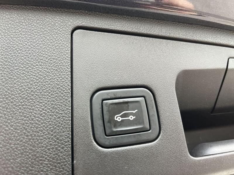 Cadillac XT4 XT4 2.0 td Sport awd auto