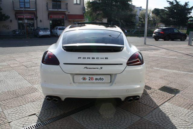 PORSCHE Panamera 4.8 4S