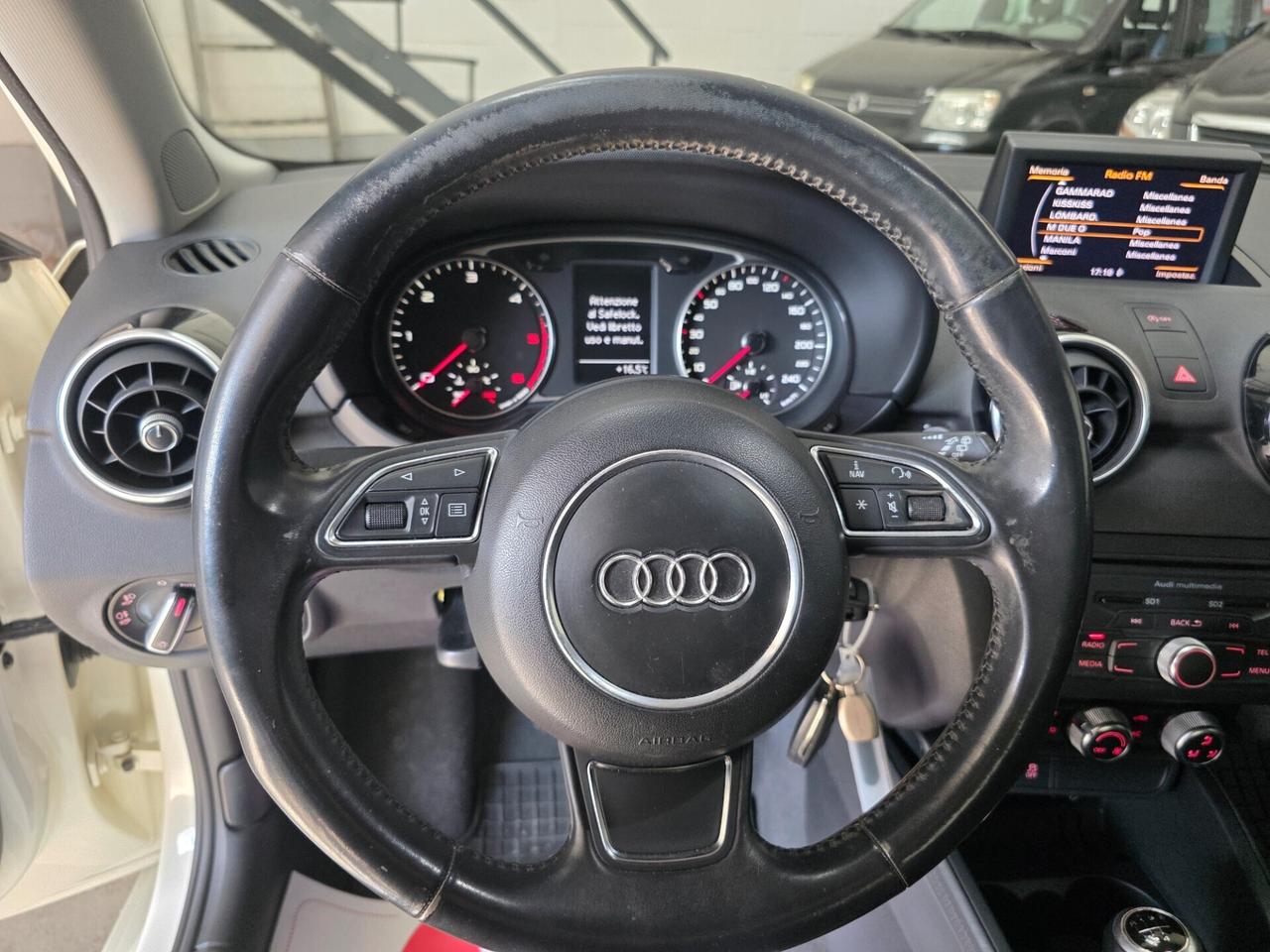 Audi A1 1.6 TDI 105 CV S-LINE NEOPATENTATI