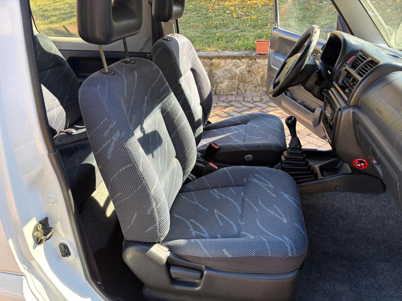 Suzuki Jimny 1.3i 16V cat 4WD JLX GANCIO TRAINO