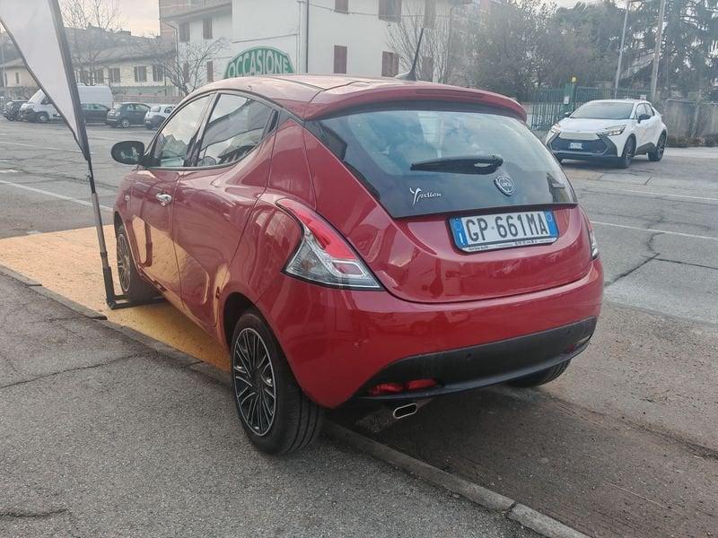 Lancia Ypsilon 1.0 FireFly 5 porte S&S Hybryd Gold