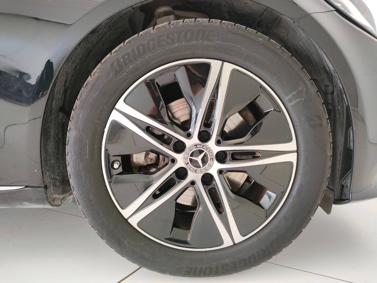 Mercedes-Benz Classe C-S205 2018 SW - C SW 220 d Sport auto