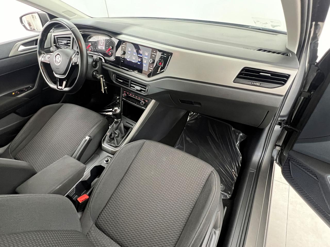 VOLKSWAGEN Polo VI 2017 Polo 5p 1.6 tdi Comfortline 80cv