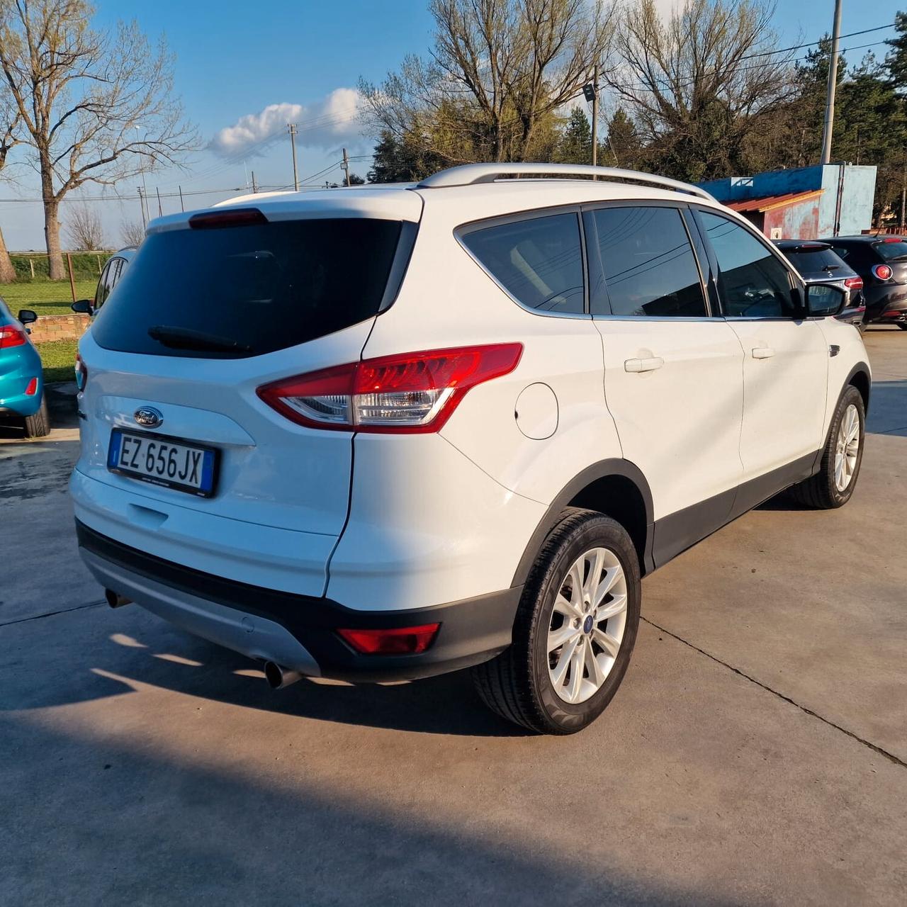 Ford Kuga 2.0 TDCI 120 CV S&S 2WD Titanium