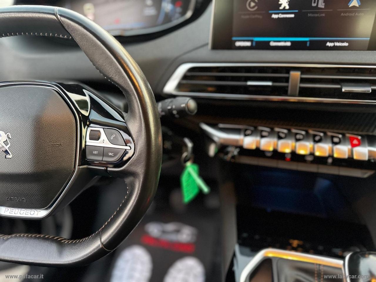 PEUGEOT 3008 BlueHDi 130 S&S Crossway