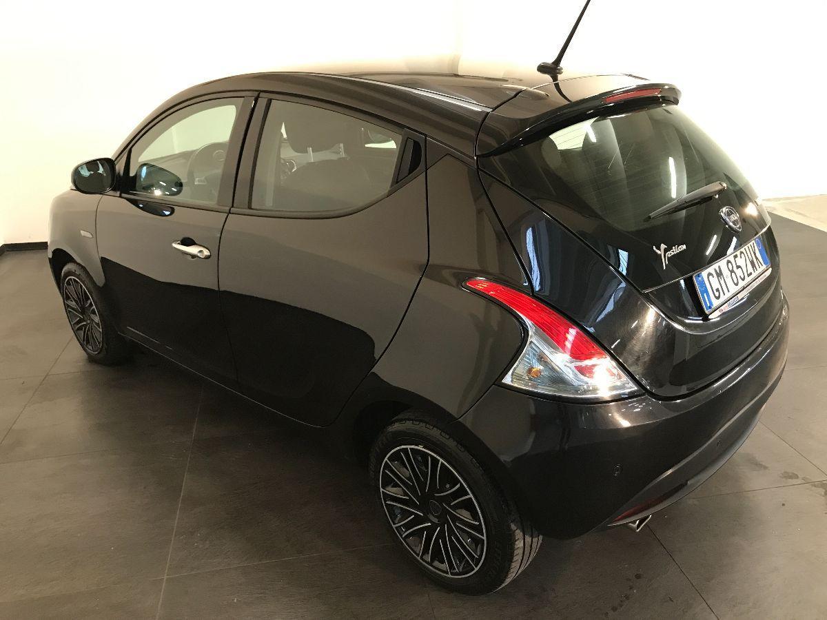 LANCIA Ypsilon 1.0 FireFly 5p. S&S Hybrid Oro