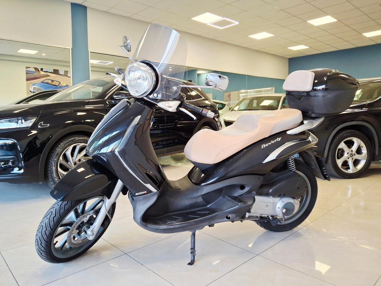 Piaggio Beverly 300 i.e. Tourer