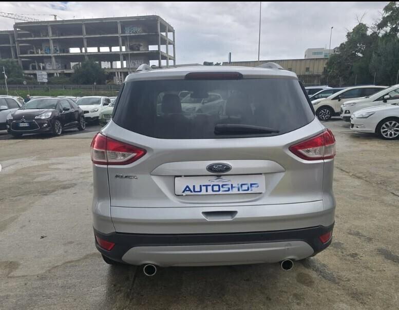 Ford Kuga 2.0 TDCI 120 CV S&S 2WD Titanium