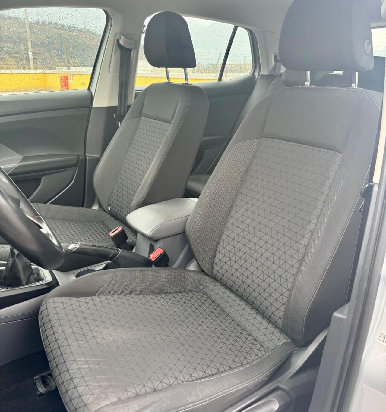 Volkswagen T-Cross 1.6 TDI 2019 SOLO 90.000km