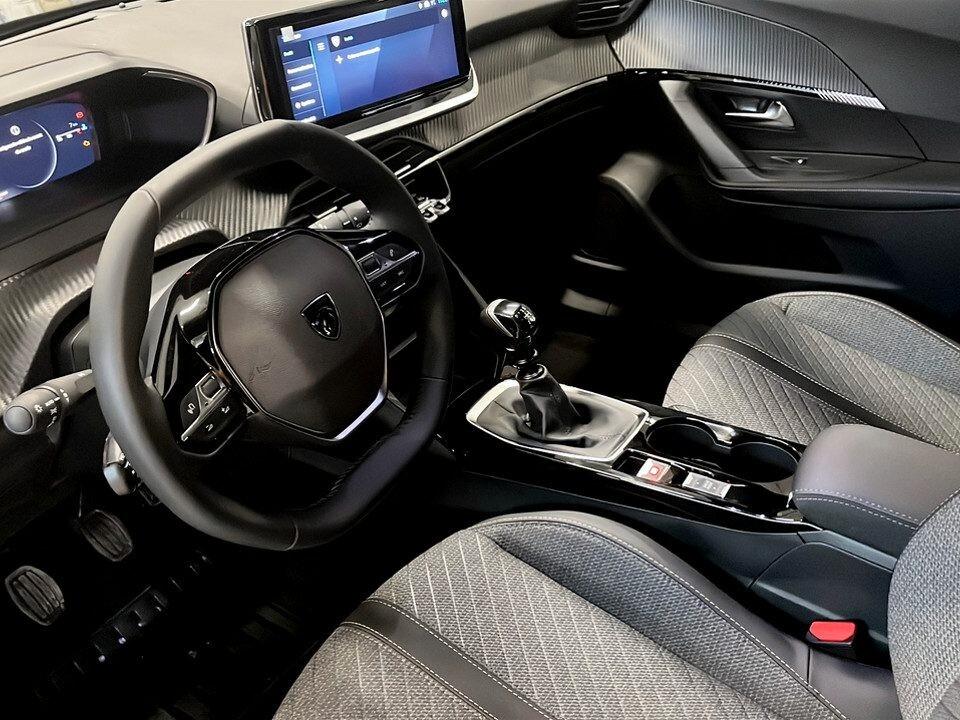 Peugeot 2008 PureTech 100 S&S Allure