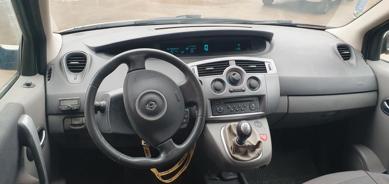 Renault Scenic Scénic 1.9 dCi/130CV Dynamique