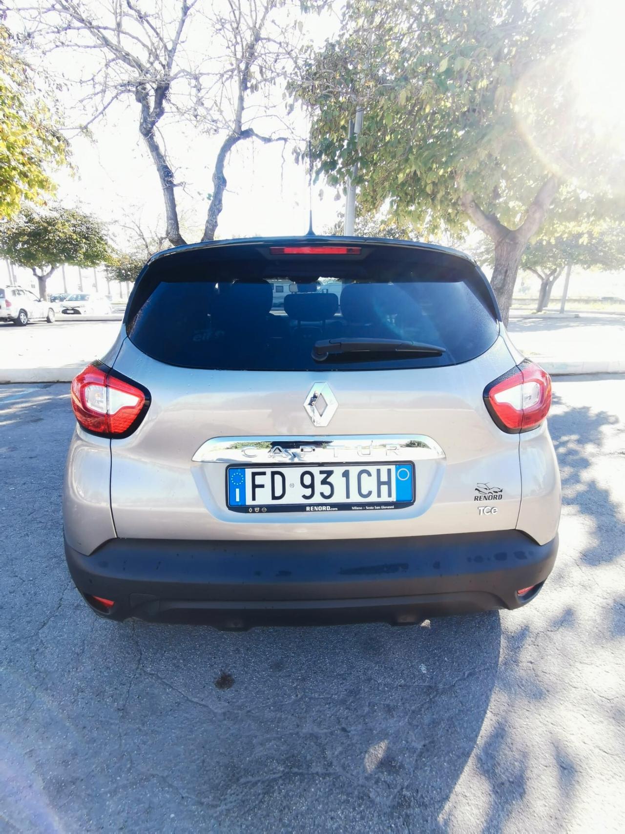 Renault Captur TCe 12V 90CV Energy Zen 2016