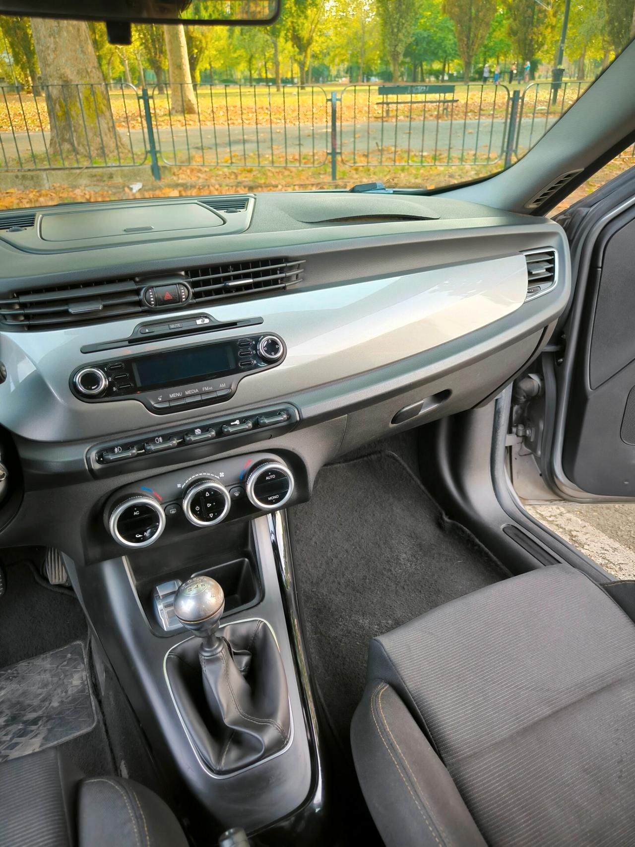 Alfa Romeo Giulietta 1.6 JTDm-2 105 CV