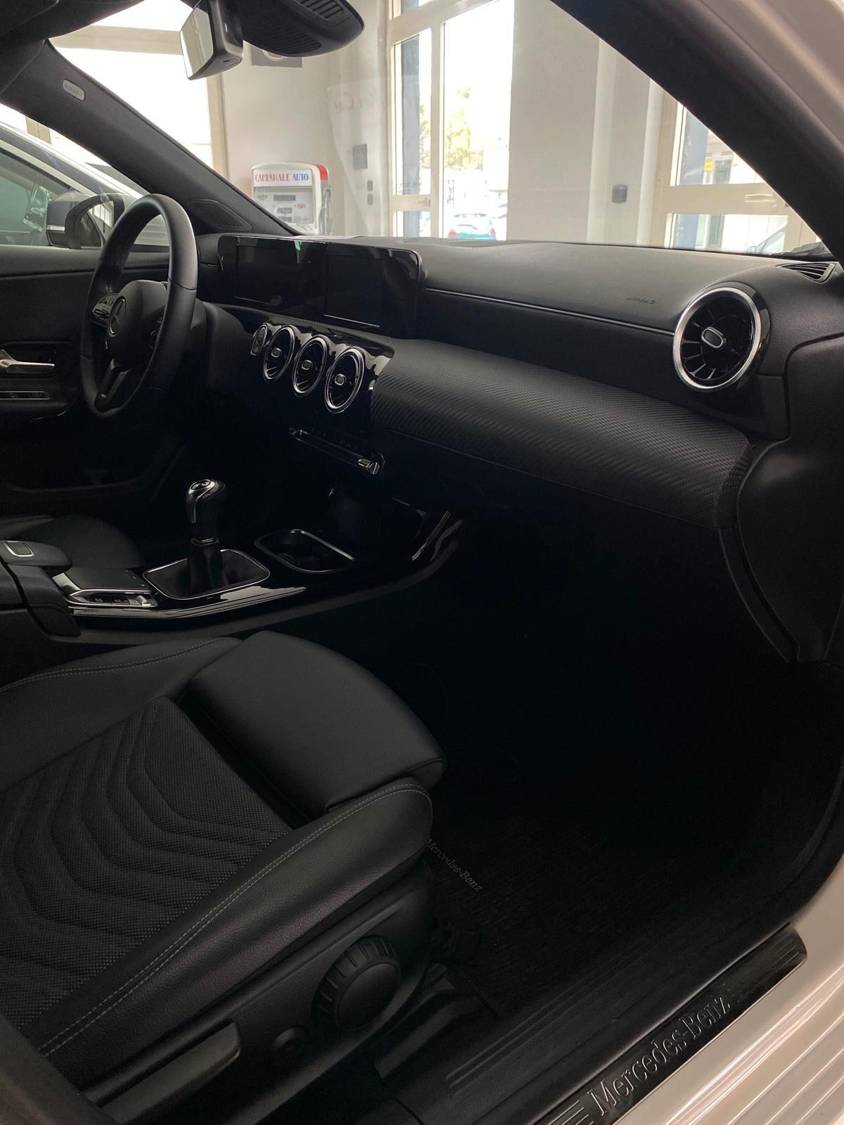 Mercedes-benz A 180 A 180 d Business. Iva inclusa