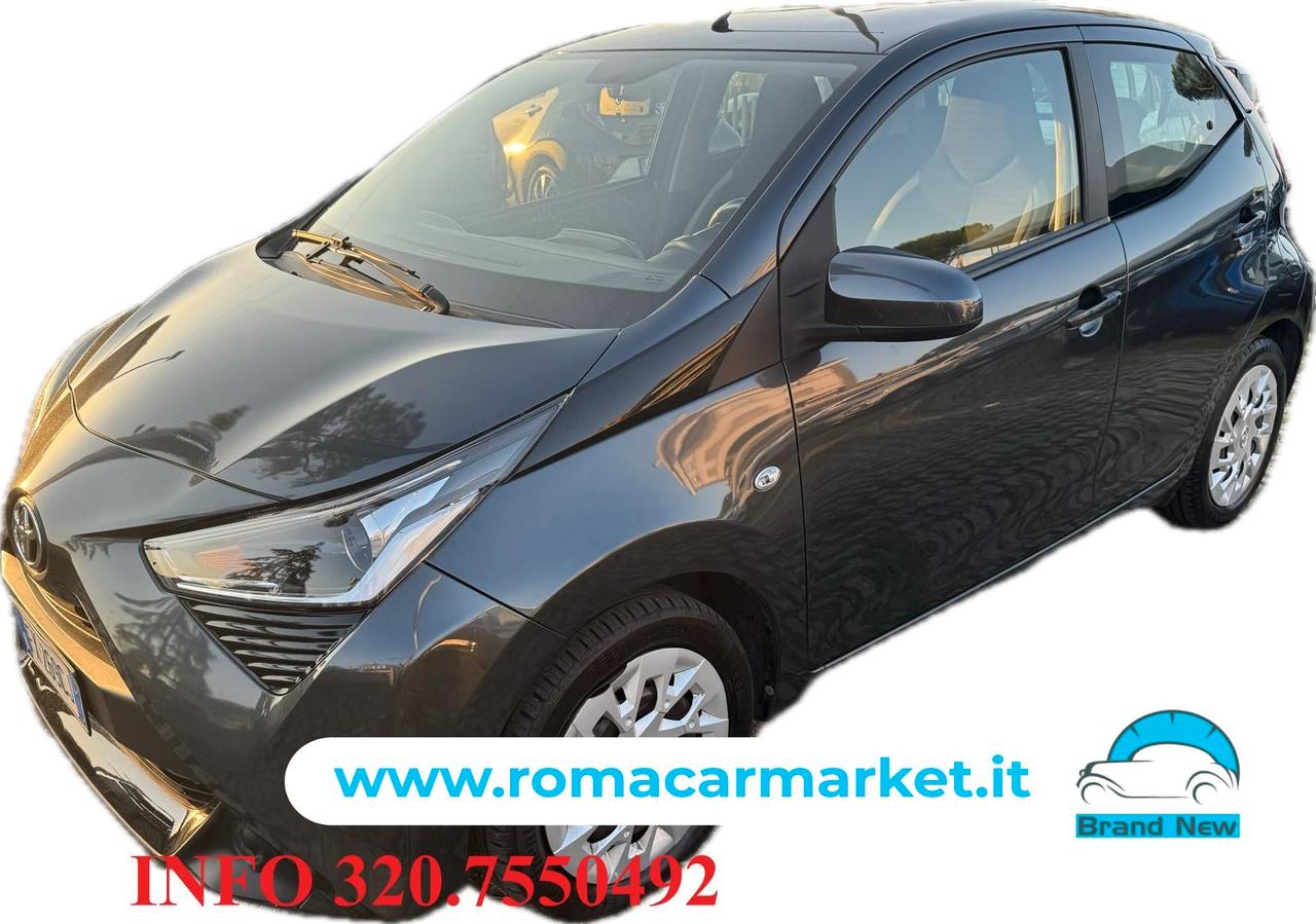 Toyota Aygo 5 Porte Aygo 5p 1.0 x-play m-mt 72cv KM CERTIFICATI