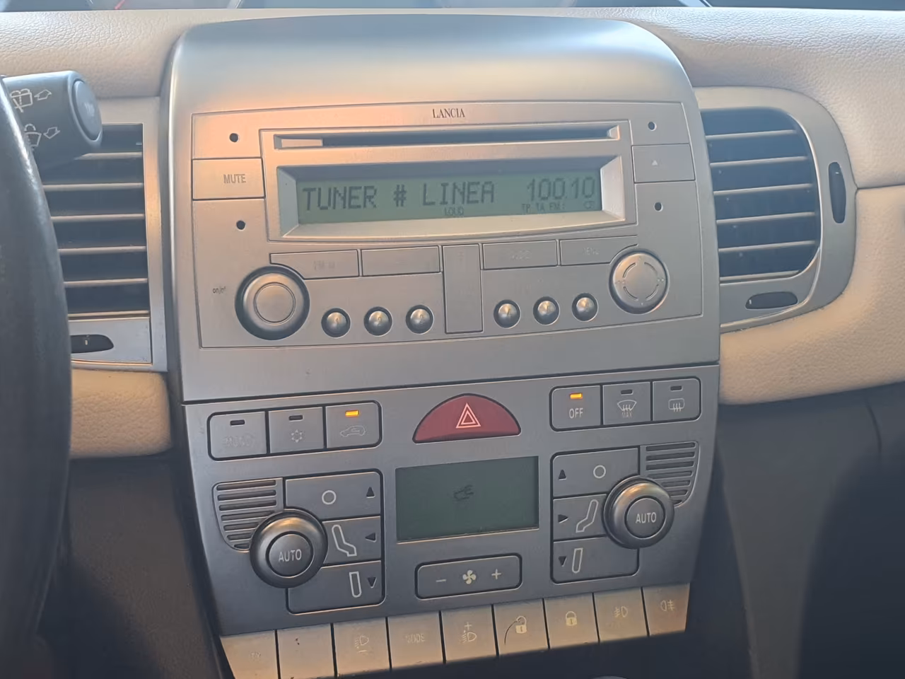 Lancia Ypsilon 1.2 Oro Bianco