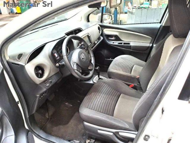 TOYOTA Yaris Yaris III 5p 1.5h Business (Finanziabile)-FZ765RN
