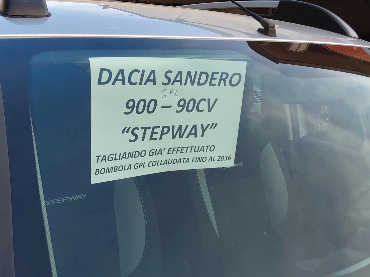 Dacia Sandero Stepwey 0.9 TCe 12V 90 CV GPL di Serie