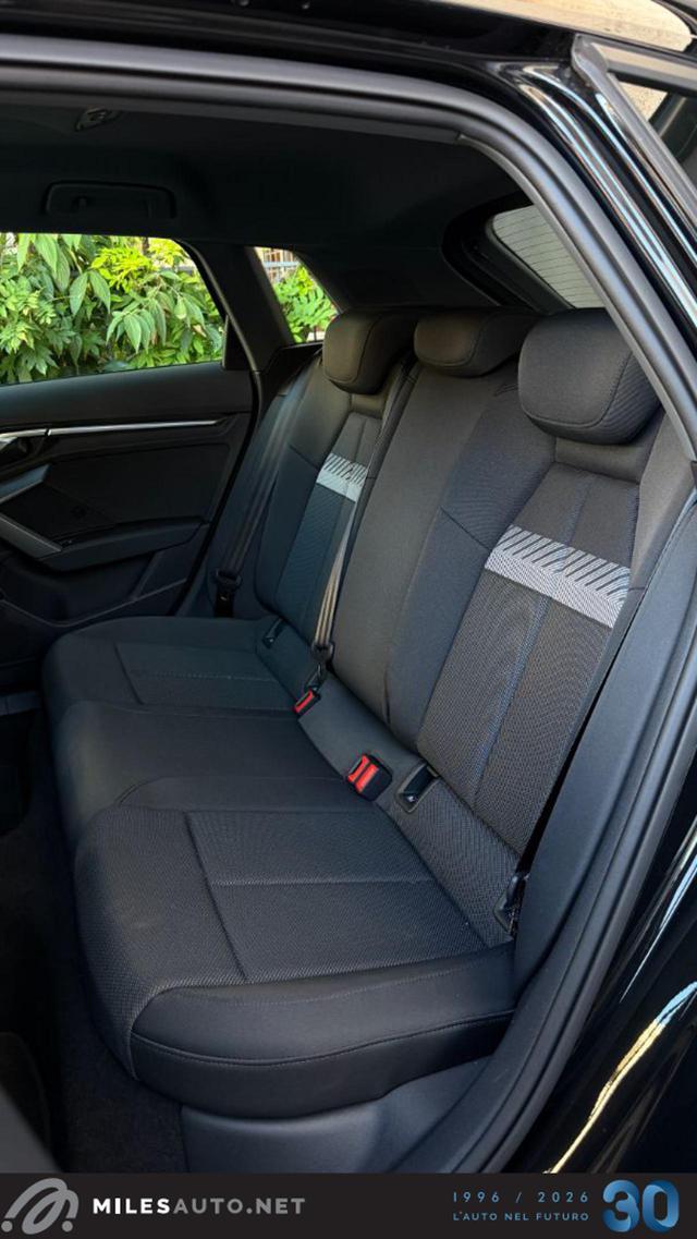 AUDI A3 40 TFSIe plug-in 140 km autonomia SONOS ACC