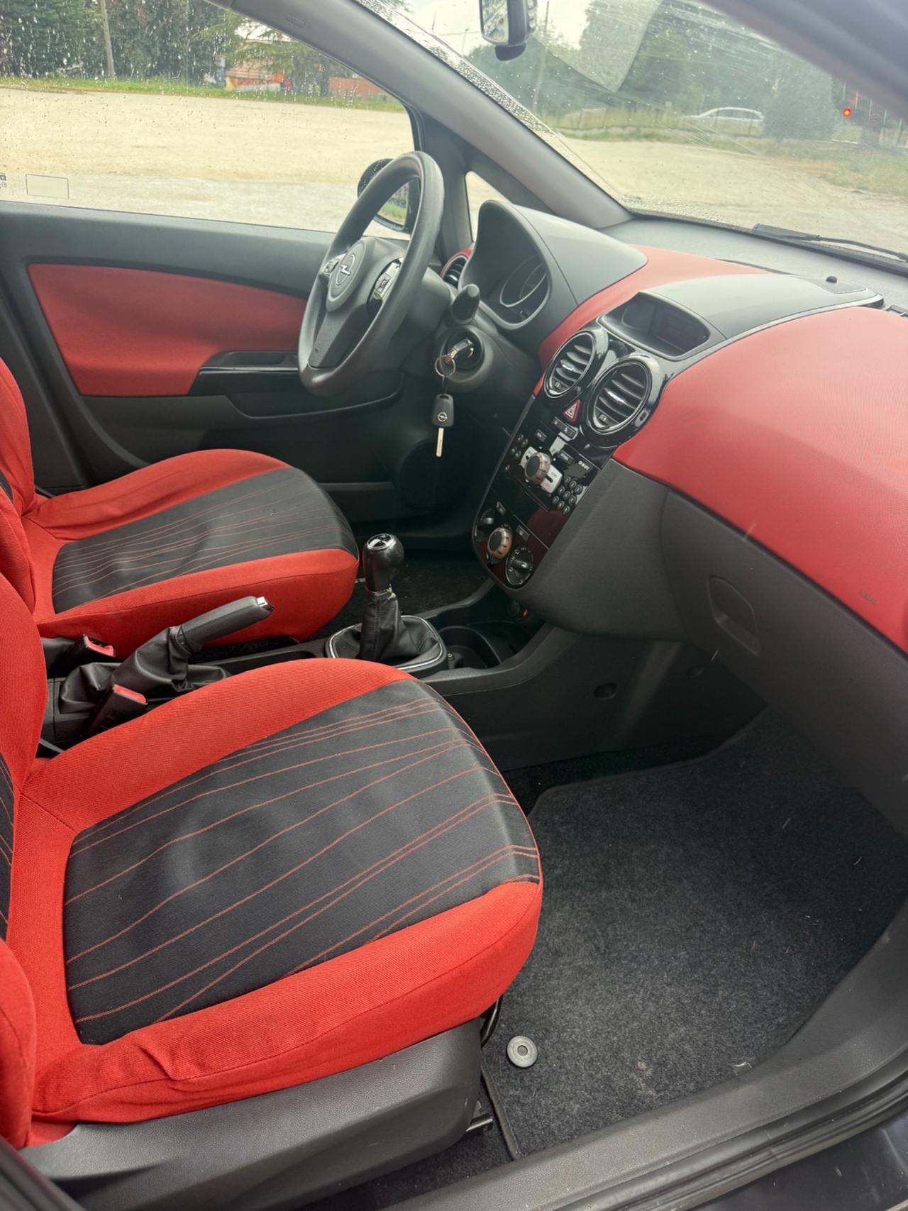 Opel Corsa 5 porte 1.0 Benzina NEOPATENTATI