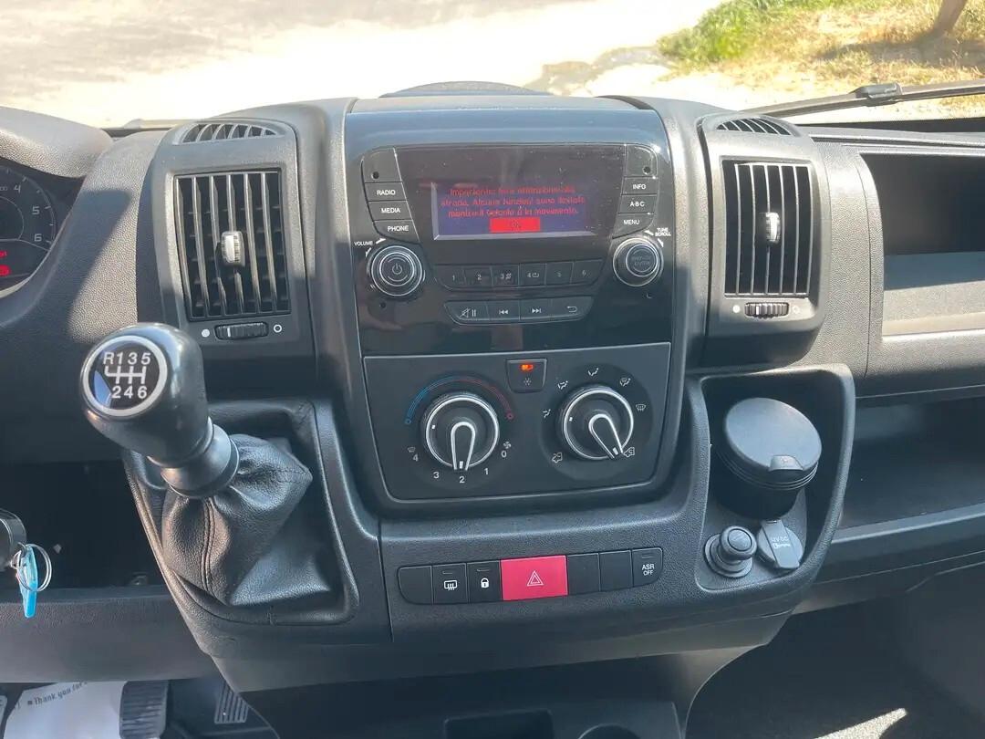 Peugeot Boxer 2.2 BlueHDi 140CV L2H2