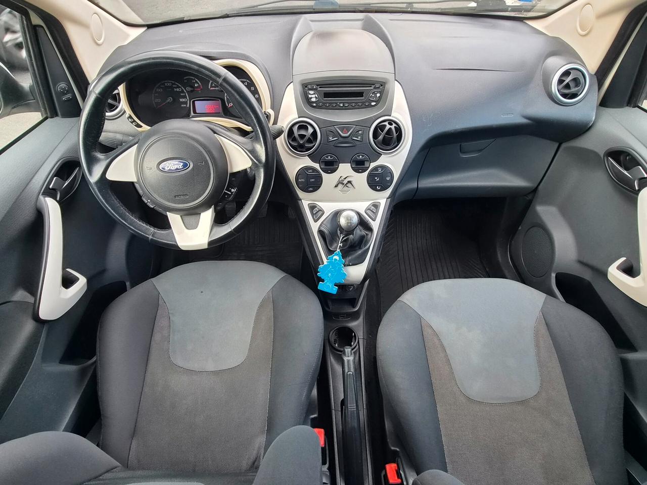 Ford Ka Ka+ 1.2 8V 69CV Titanium