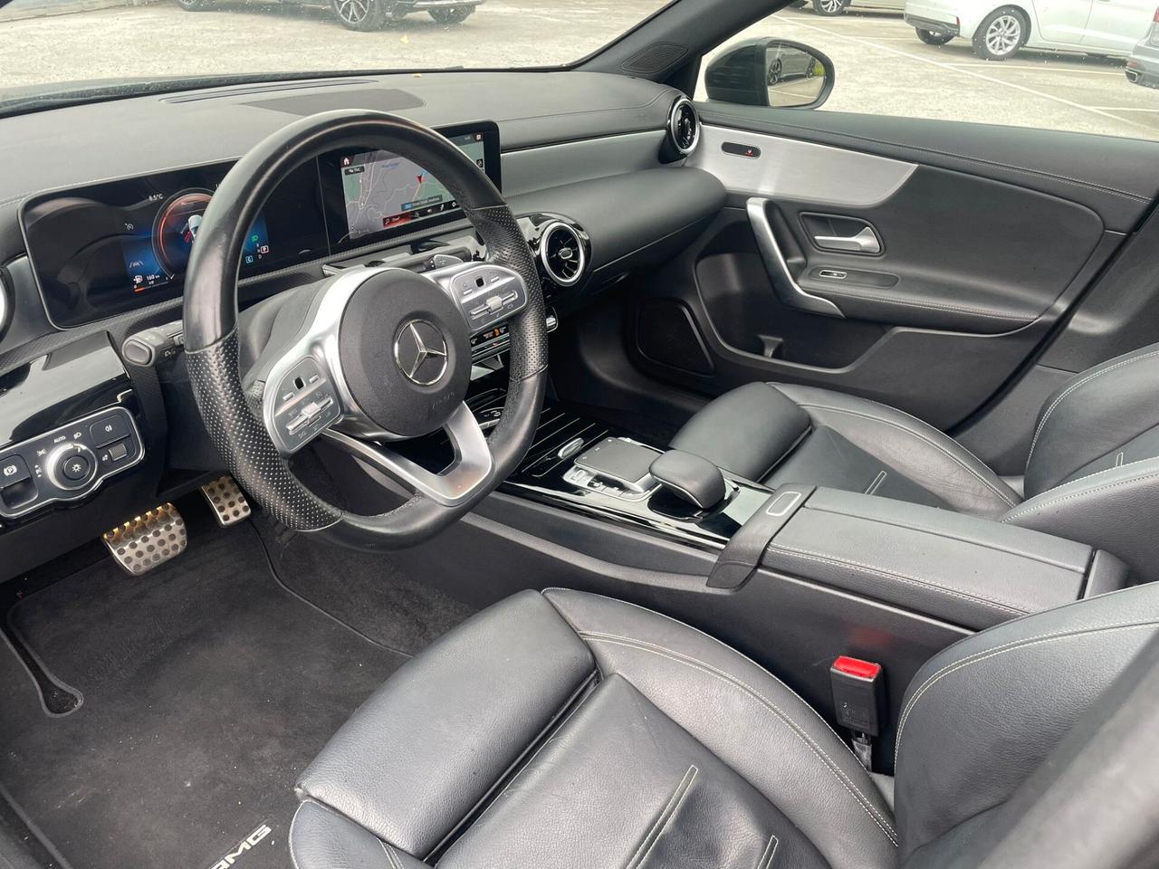 MERCEDES CLASSE A 180d PREMIUM AMG LINE *TETTO*