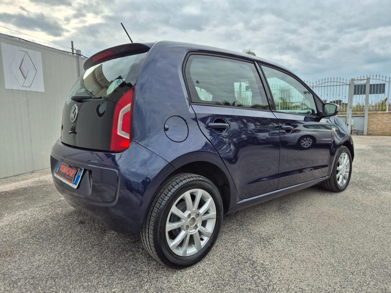 Volkswagen UP! 1.0 5p. NUOVA FULL OPTIONAL 2015