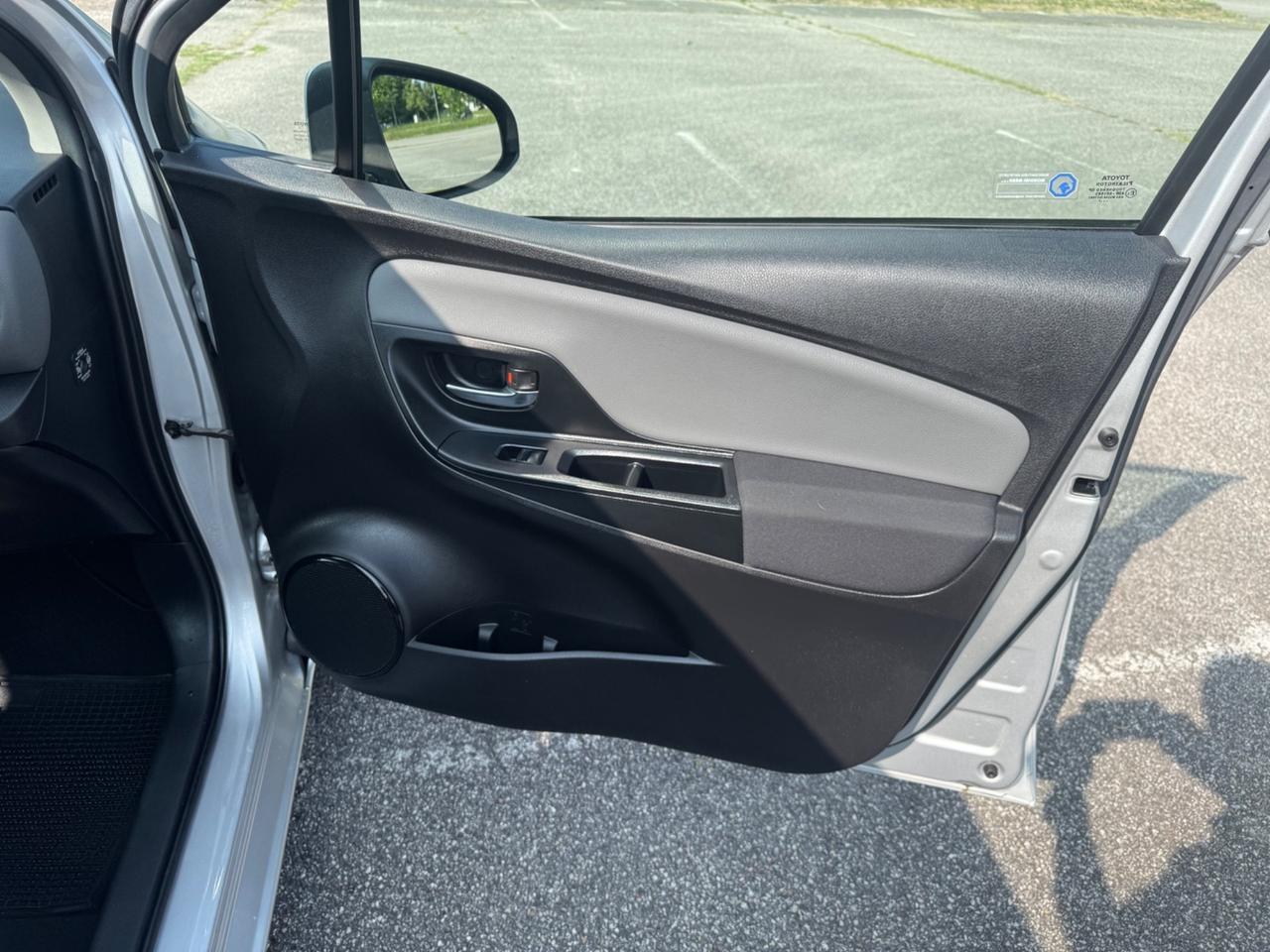 Toyota Yaris 1.0 5 porte Lounge