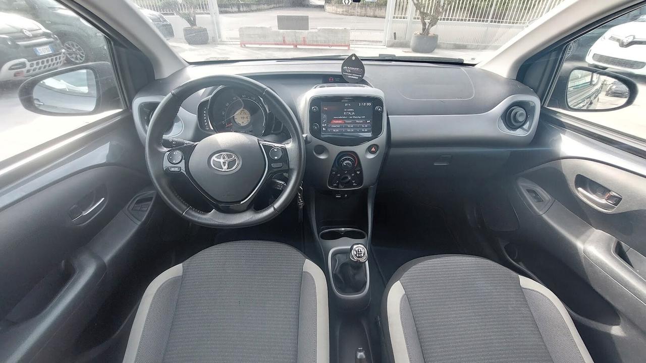 Toyota Aygo Connect 1.0 VVT-i 72 CV 5 porte 2021