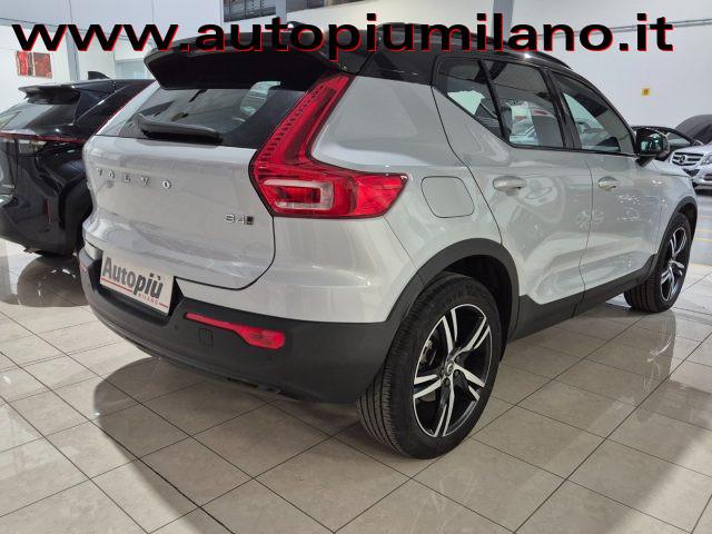 VOLVO XC40 B4 AWD Geartronic R-design