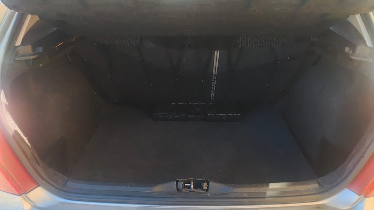Peugeot 307 1.4 16V 5p. XR Plus