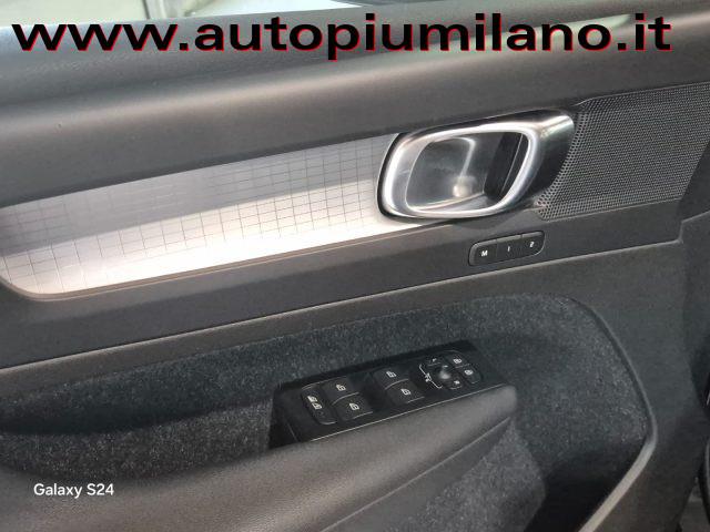 VOLVO XC40 T5 Recharge Plug-in Hybrid Inscription Expression