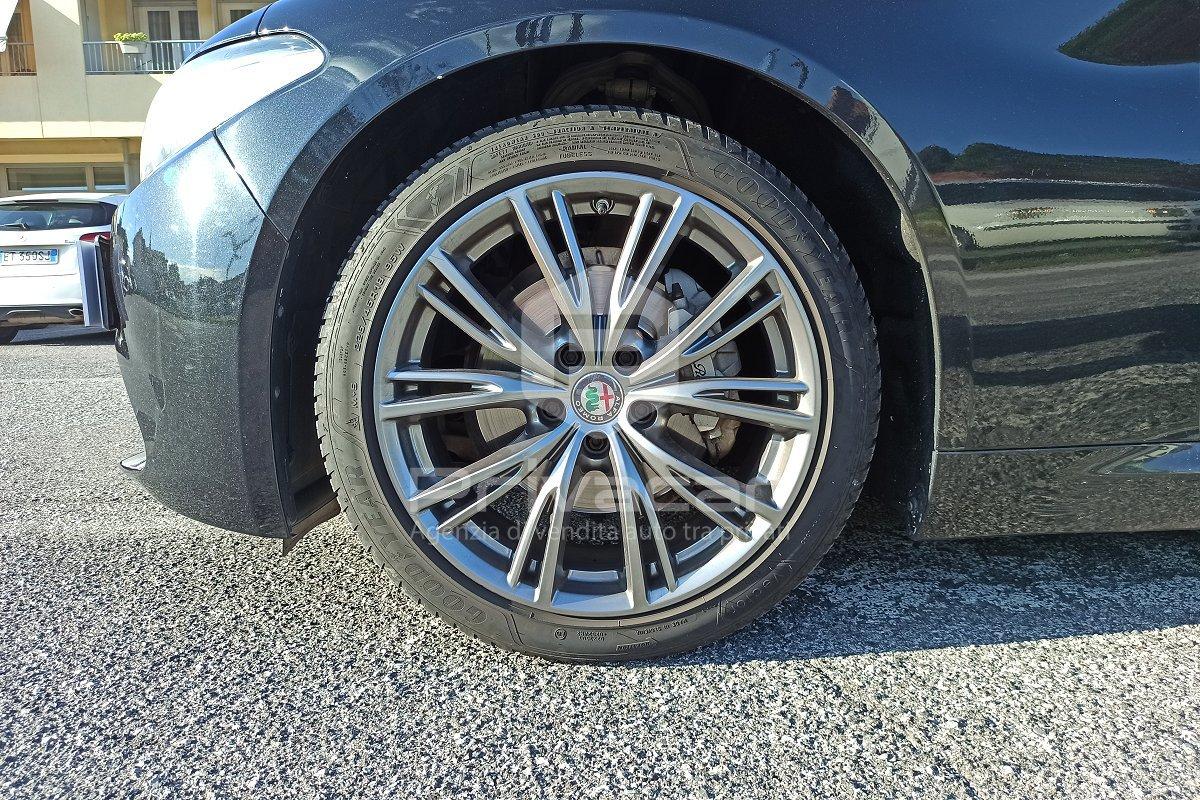 ALFA ROMEO Giulia 2.2 Turbodiesel 160 CV AT8