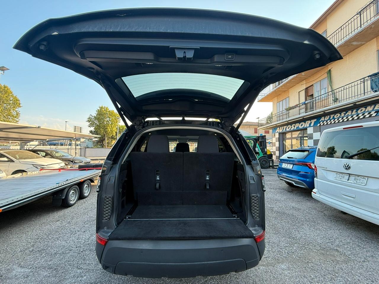 Land Rover Discovery 2.0 TD4 180 CV SE 7 POSTI