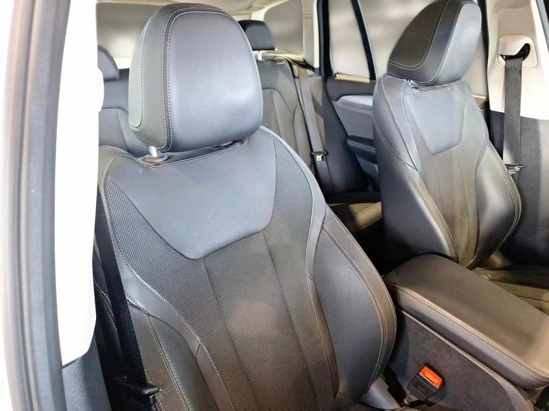 BMW X3 xDrive 30e Business Advantage Autom.