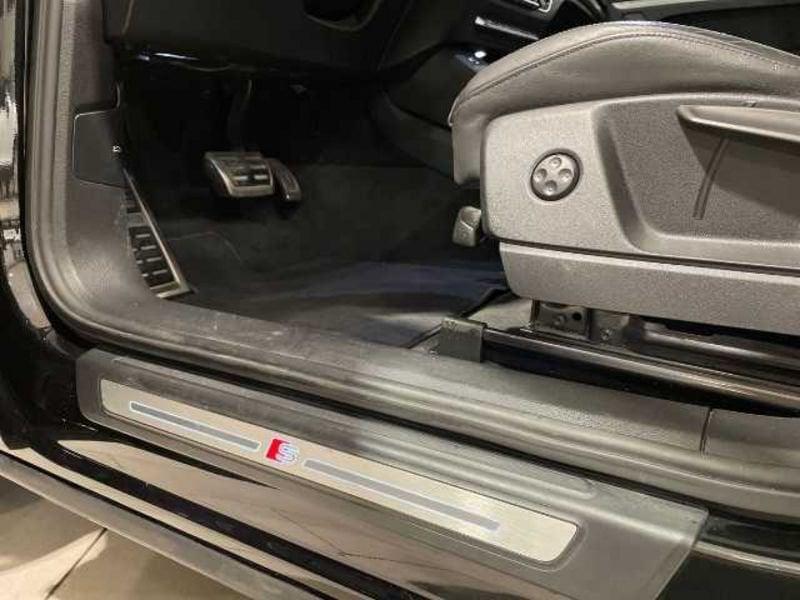 Audi Q5 Sportback 40 2.0 tdi mhev 12V S line quattro s-tronic