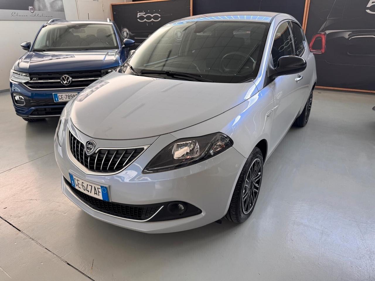 Lancia Ypsilon S&S Hybrid FireFly 1.0 70CV Allestimento Gold