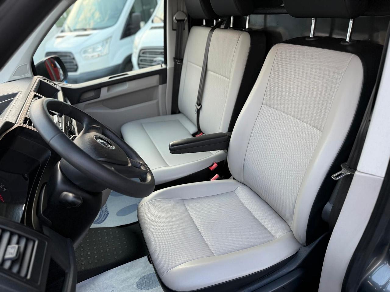 Volkswagen Transporter T6 2.0 TDI 150CV DSG PC Furgone