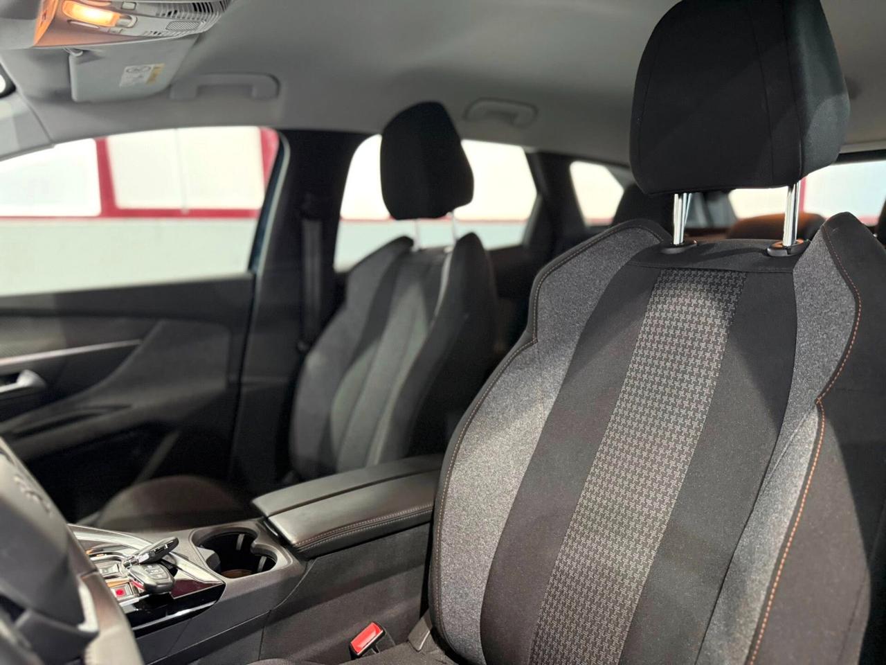 Peugeot 3008 Bluehdi 130cv EAT8 Allure 2022