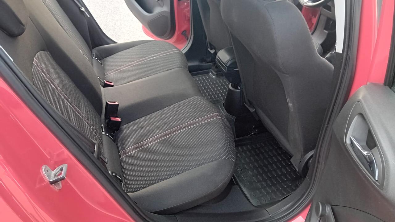 Opel Corsa 1.4 90CV GPL Tech 5 porte b-Color
