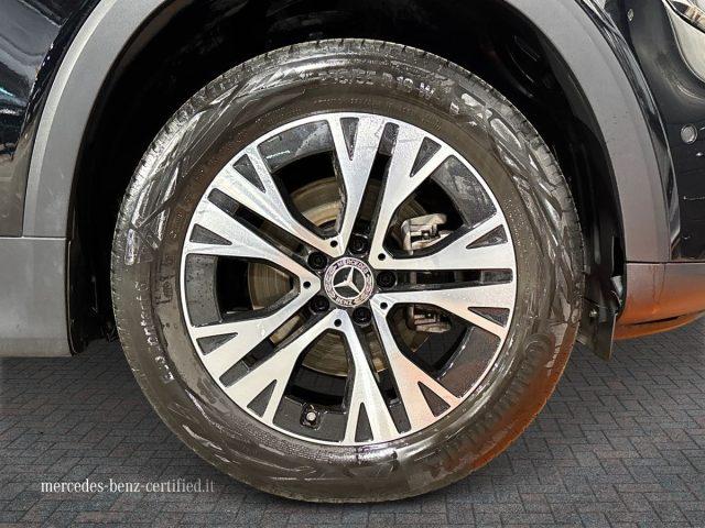 MERCEDES-BENZ GLB 180 d Automatic Progressive Advanced