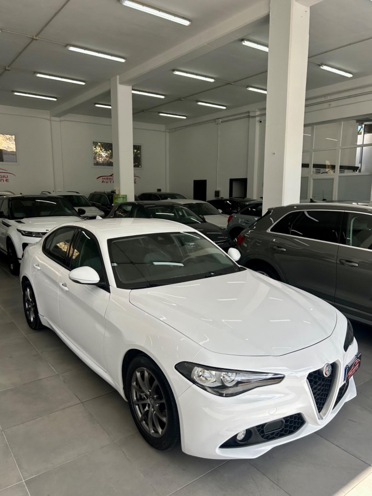 Alfa Romeo Giulia 2.2 180 CV AT8 Super FINANZIABILE
