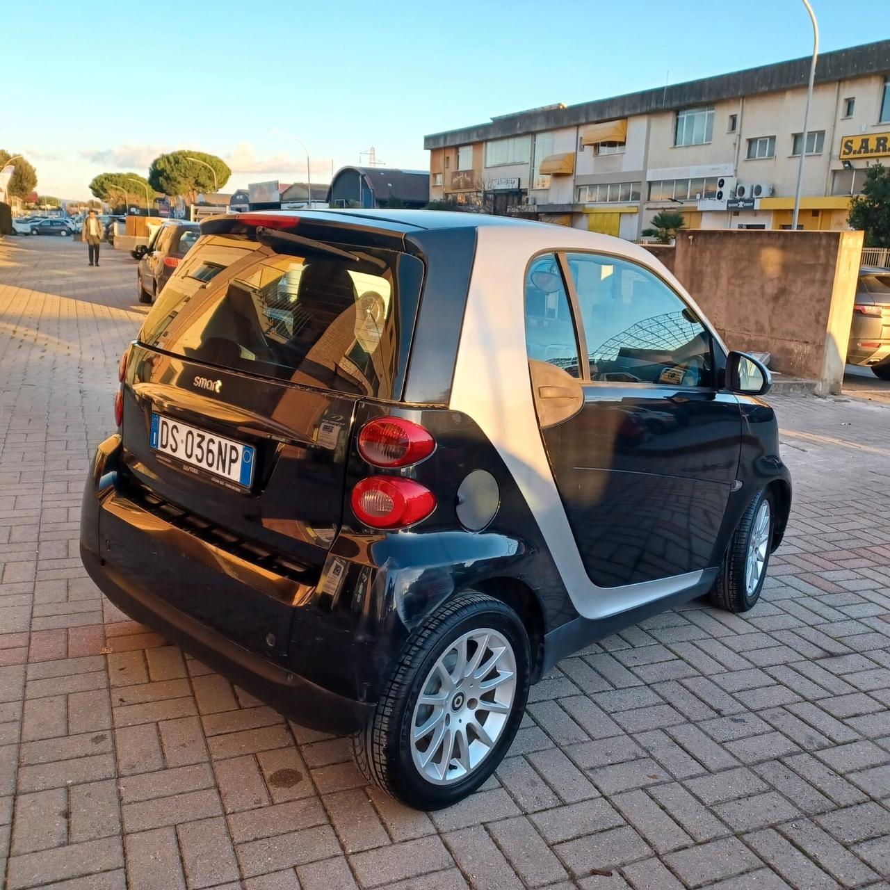 SMART FOR TWO 1.0 NEOPATENTATI AUTOM CAMBIO RIFATTO
