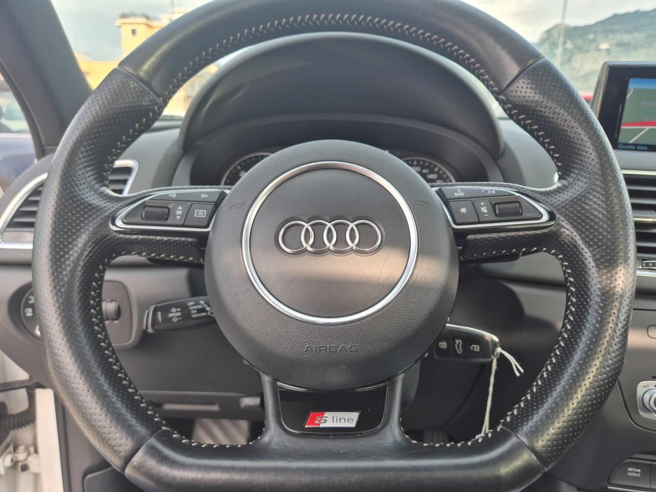 Audi Q3 2.0 TDI 150 CV quattro S tronic S-LINE