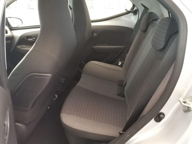 Toyota Aygo 2ª serie Connect 1.0 VVT-i 72 CV 5p. x-play