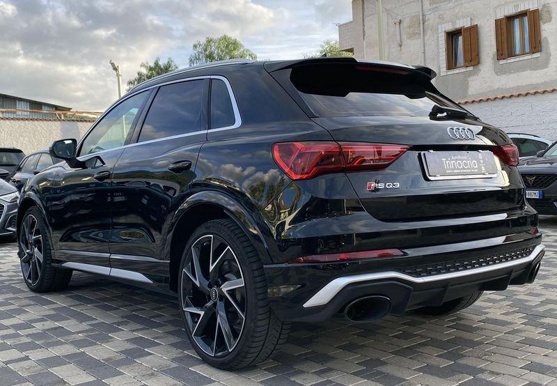 Audi Q3 RS Q3