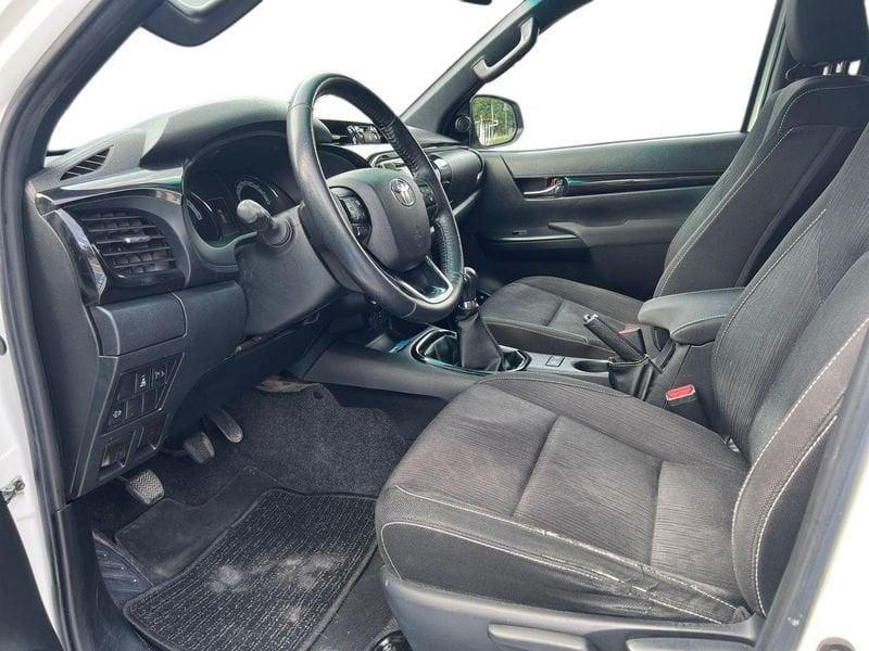 Toyota HiLux Hilux 2.4 d-4d double cab Lounge 4wd